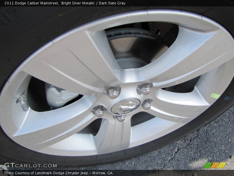 Bright Silver Metallic / Dark Slate Gray 2011 Dodge Caliber Mainstreet