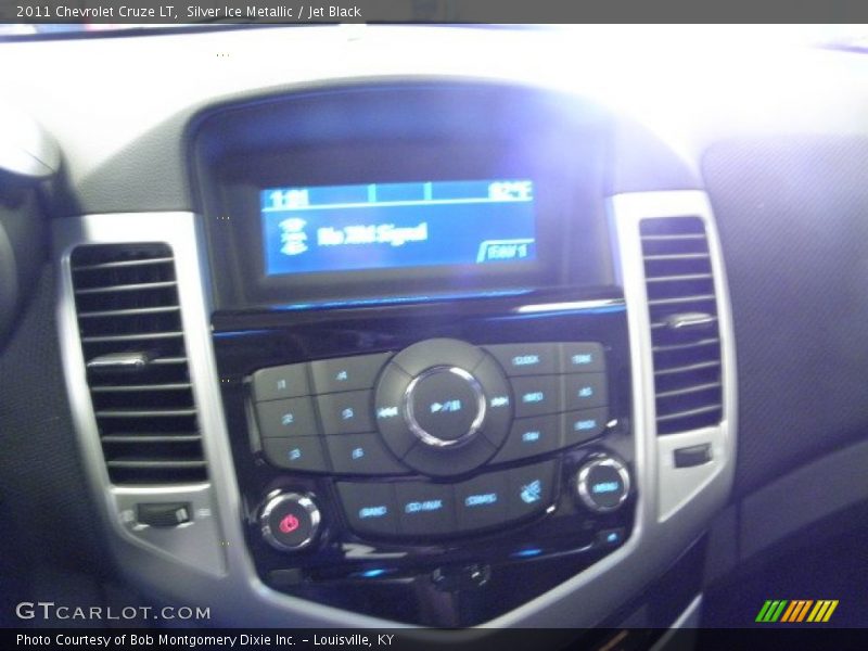 Silver Ice Metallic / Jet Black 2011 Chevrolet Cruze LT