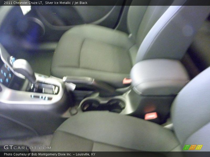 Silver Ice Metallic / Jet Black 2011 Chevrolet Cruze LT