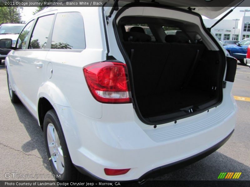Bianco White / Black 2011 Dodge Journey Mainstreet