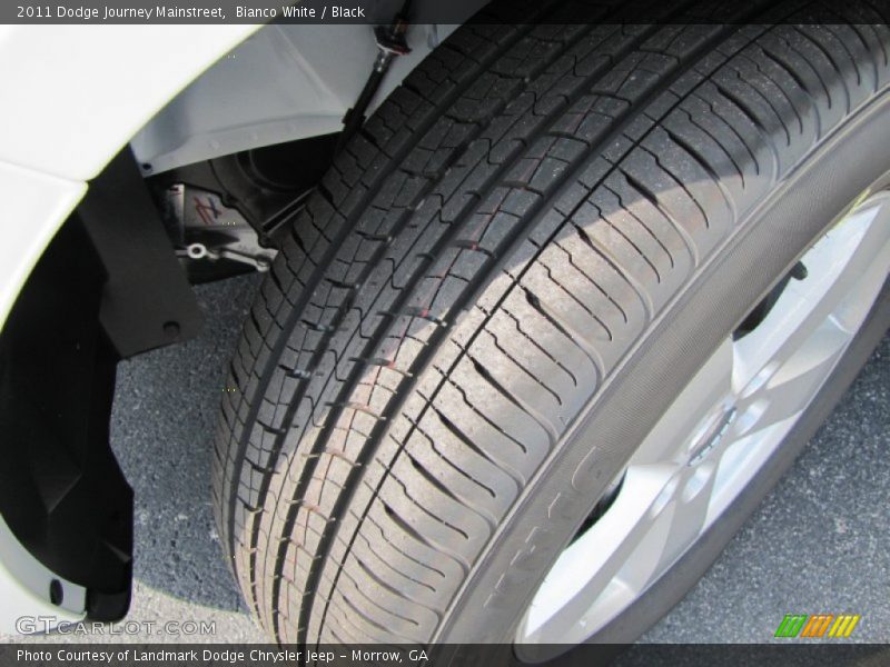 Bianco White / Black 2011 Dodge Journey Mainstreet