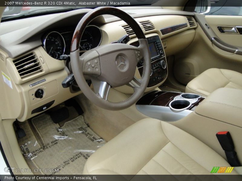  2007 R 320 CDI 4Matic Macadamia Interior