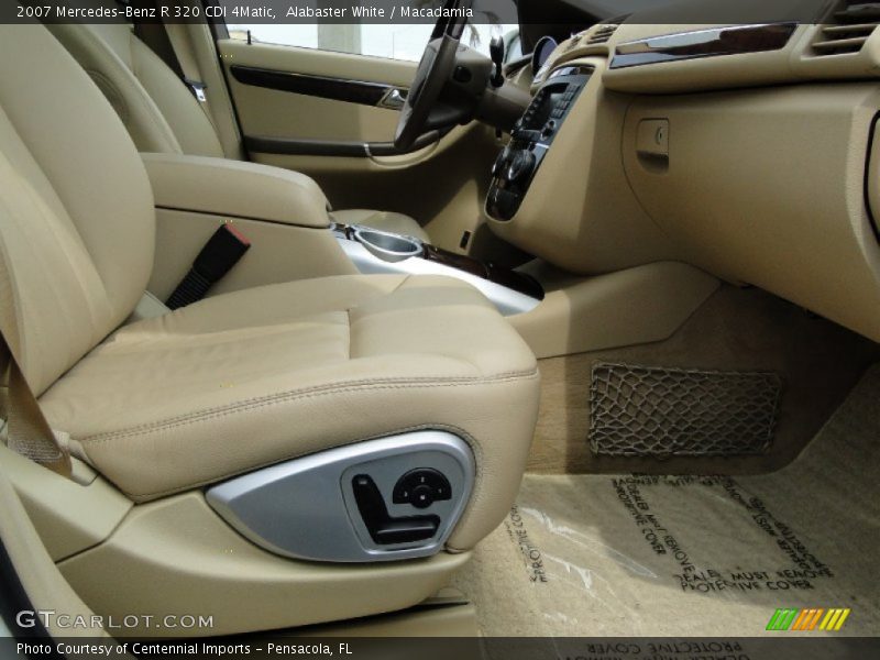 Alabaster White / Macadamia 2007 Mercedes-Benz R 320 CDI 4Matic