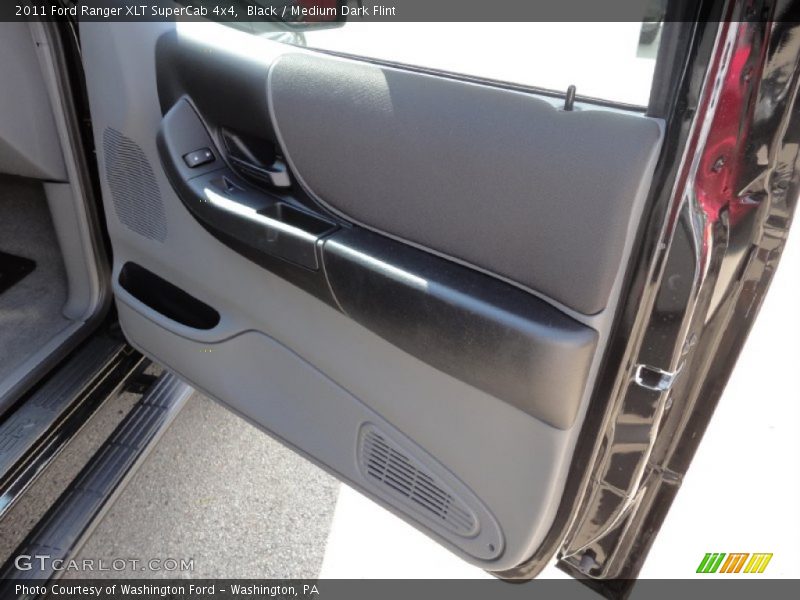 Black / Medium Dark Flint 2011 Ford Ranger XLT SuperCab 4x4