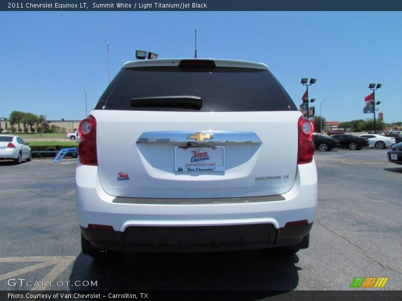 Summit White / Light Titanium/Jet Black 2011 Chevrolet Equinox LT
