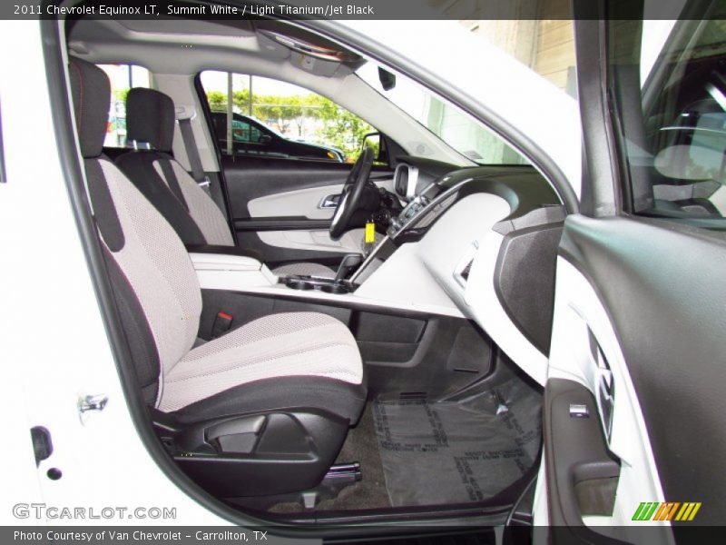 Summit White / Light Titanium/Jet Black 2011 Chevrolet Equinox LT