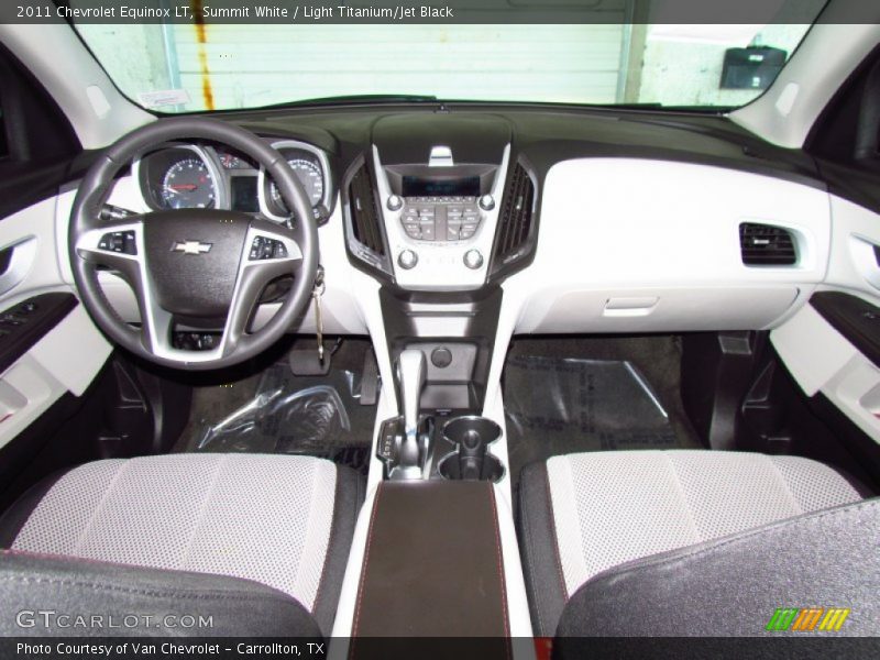 Summit White / Light Titanium/Jet Black 2011 Chevrolet Equinox LT