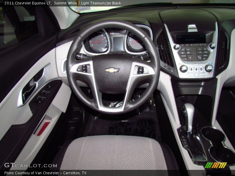 Summit White / Light Titanium/Jet Black 2011 Chevrolet Equinox LT