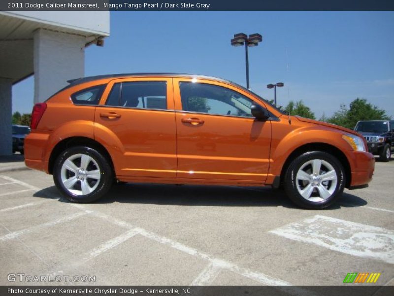 Mango Tango Pearl / Dark Slate Gray 2011 Dodge Caliber Mainstreet