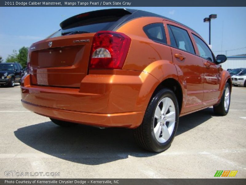 Mango Tango Pearl / Dark Slate Gray 2011 Dodge Caliber Mainstreet