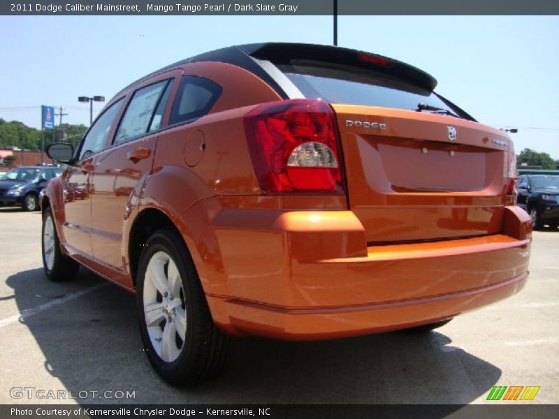 Mango Tango Pearl / Dark Slate Gray 2011 Dodge Caliber Mainstreet