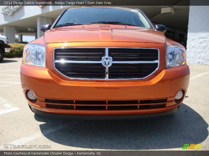 Mango Tango Pearl / Dark Slate Gray 2011 Dodge Caliber Mainstreet