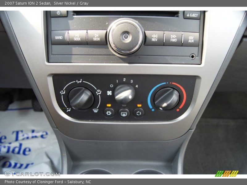 Controls of 2007 ION 2 Sedan
