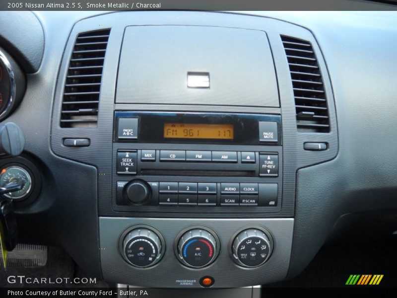 Smoke Metallic / Charcoal 2005 Nissan Altima 2.5 S