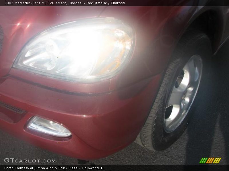 Bordeaux Red Metallic / Charcoal 2002 Mercedes-Benz ML 320 4Matic