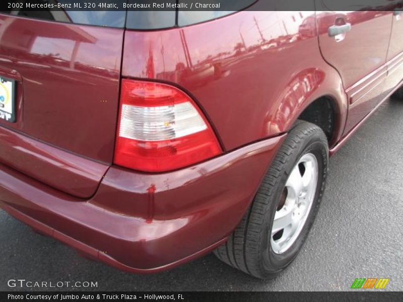 Bordeaux Red Metallic / Charcoal 2002 Mercedes-Benz ML 320 4Matic