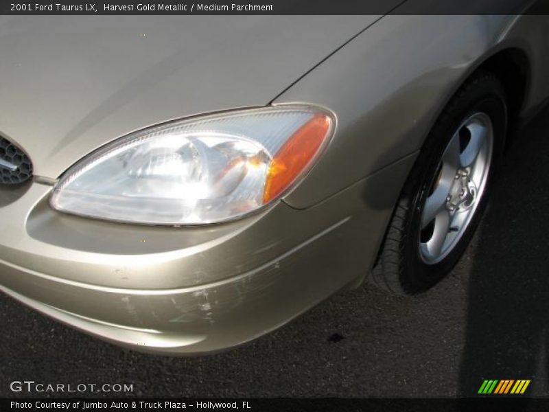 Harvest Gold Metallic / Medium Parchment 2001 Ford Taurus LX