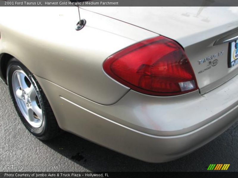 Harvest Gold Metallic / Medium Parchment 2001 Ford Taurus LX