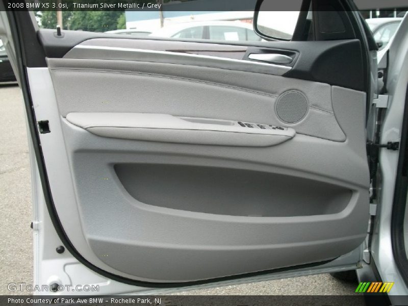 Titanium Silver Metallic / Grey 2008 BMW X5 3.0si