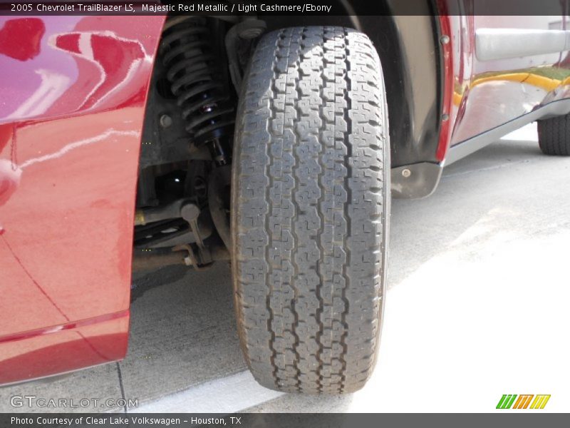Majestic Red Metallic / Light Cashmere/Ebony 2005 Chevrolet TrailBlazer LS
