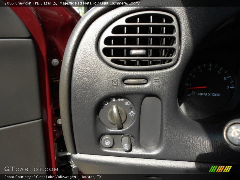 Majestic Red Metallic / Light Cashmere/Ebony 2005 Chevrolet TrailBlazer LS
