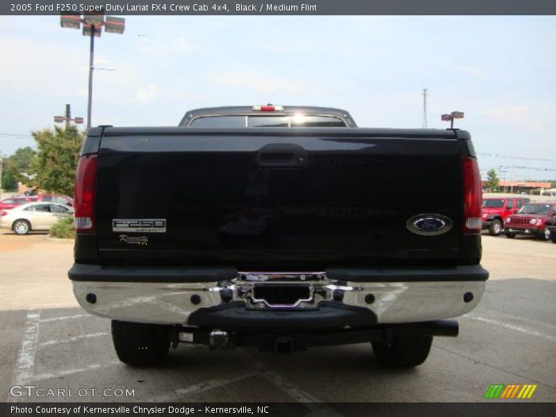 Black / Medium Flint 2005 Ford F250 Super Duty Lariat FX4 Crew Cab 4x4