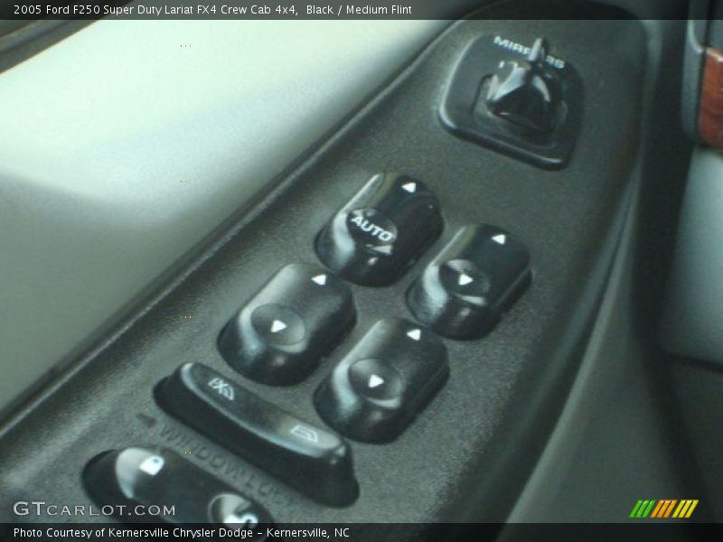 Black / Medium Flint 2005 Ford F250 Super Duty Lariat FX4 Crew Cab 4x4