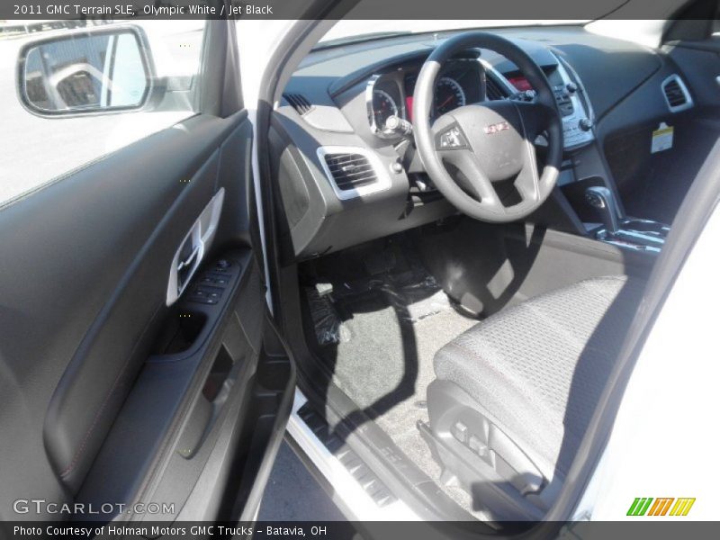 Olympic White / Jet Black 2011 GMC Terrain SLE
