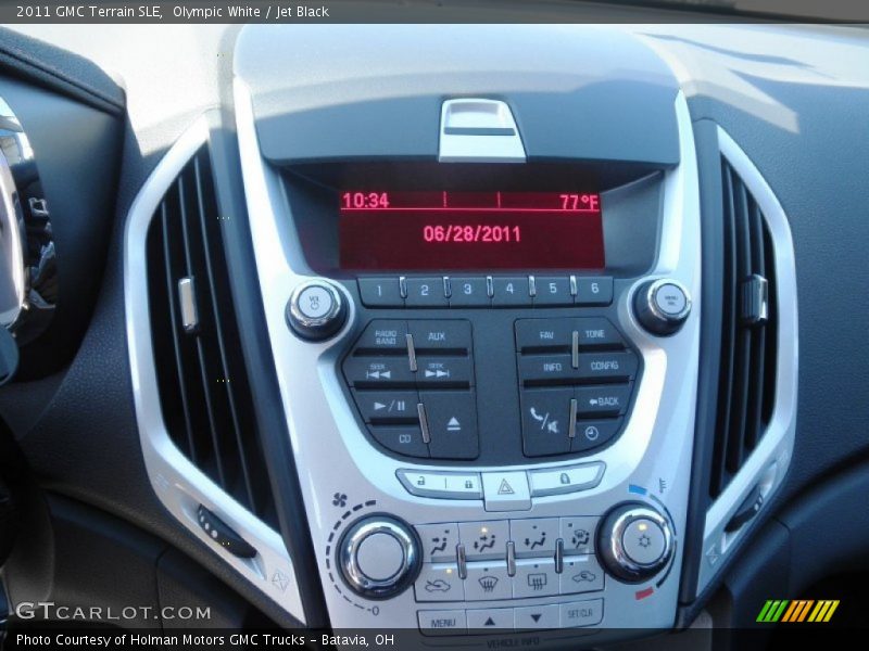 Olympic White / Jet Black 2011 GMC Terrain SLE