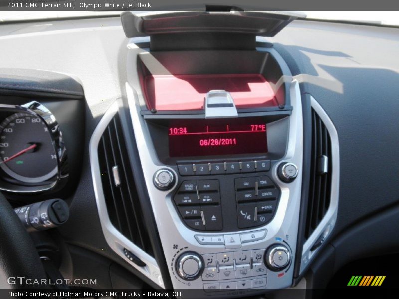 Olympic White / Jet Black 2011 GMC Terrain SLE