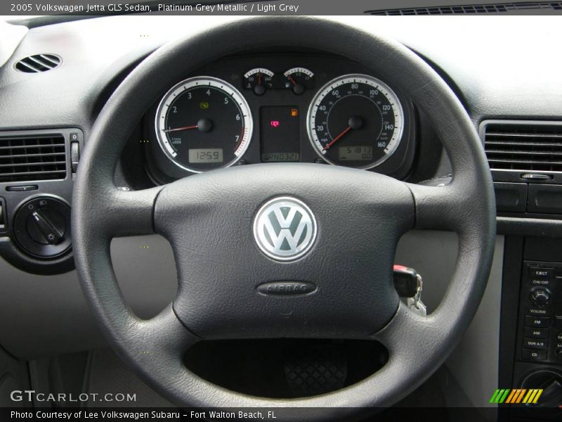 Platinum Grey Metallic / Light Grey 2005 Volkswagen Jetta GLS Sedan