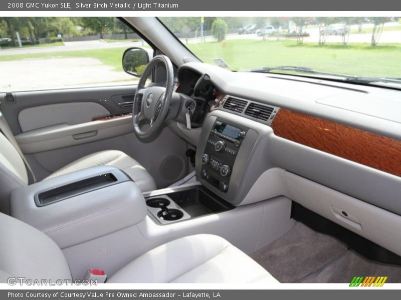 Silver Birch Metallic / Light Titanium 2008 GMC Yukon SLE
