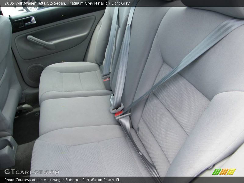 Platinum Grey Metallic / Light Grey 2005 Volkswagen Jetta GLS Sedan