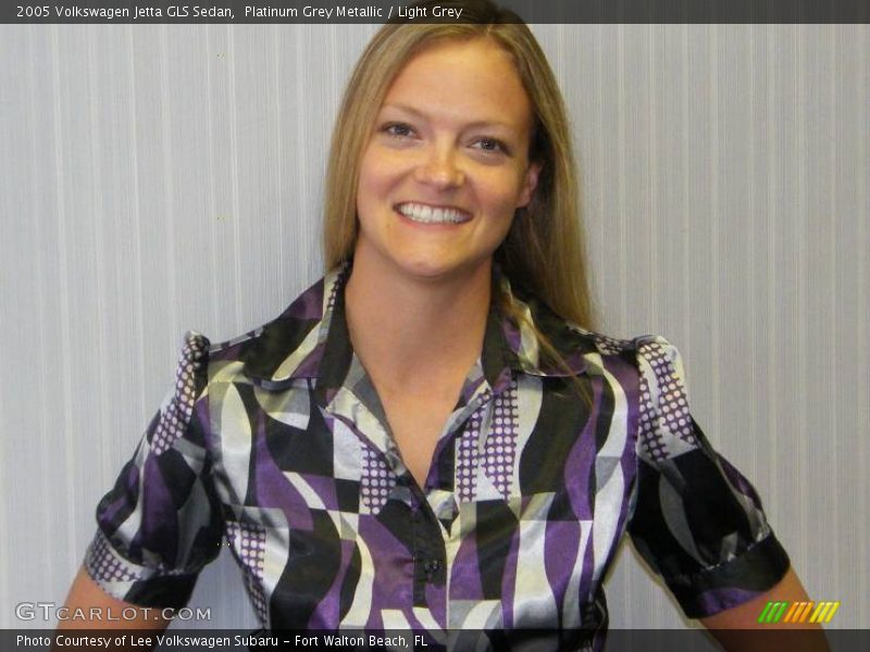 Platinum Grey Metallic / Light Grey 2005 Volkswagen Jetta GLS Sedan