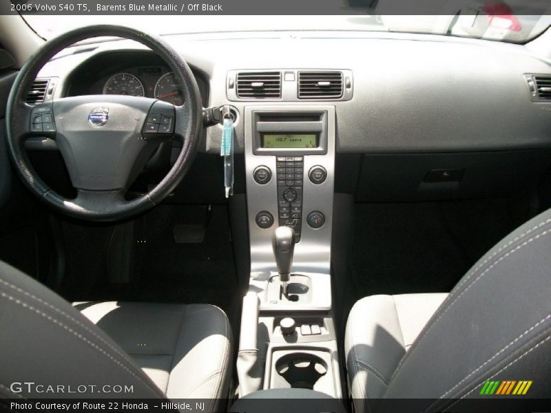 Barents Blue Metallic / Off Black 2006 Volvo S40 T5
