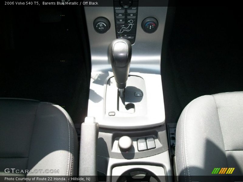Barents Blue Metallic / Off Black 2006 Volvo S40 T5