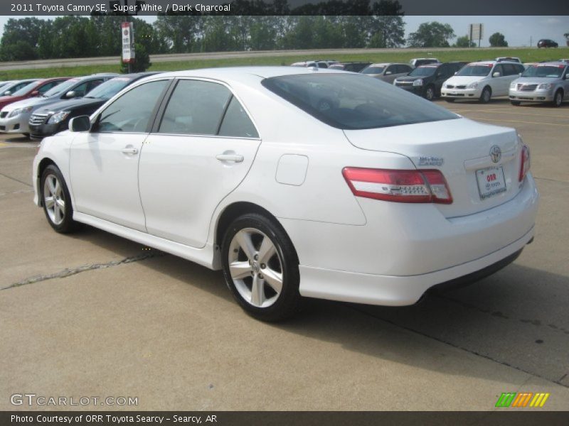 Super White / Dark Charcoal 2011 Toyota Camry SE