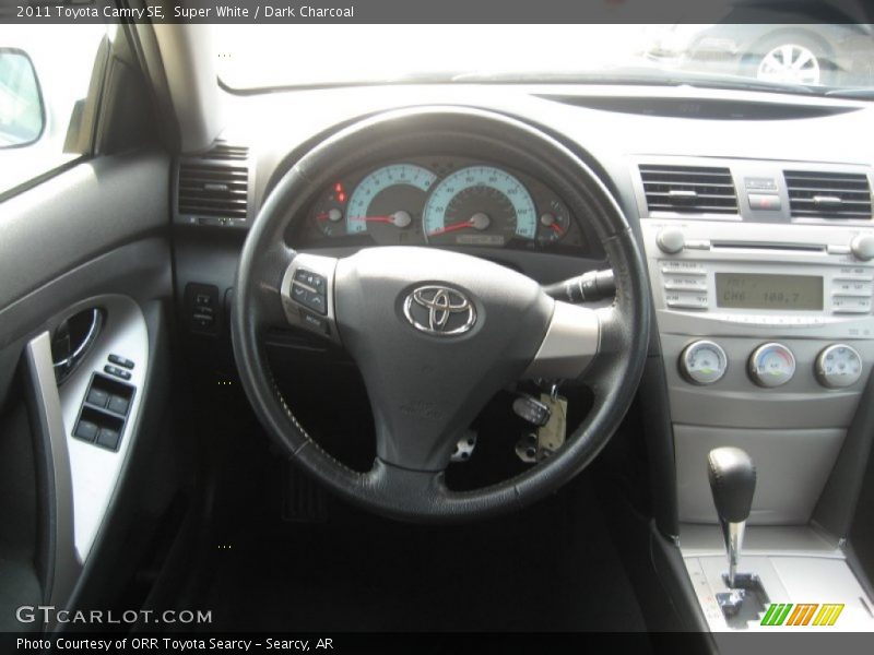 Super White / Dark Charcoal 2011 Toyota Camry SE