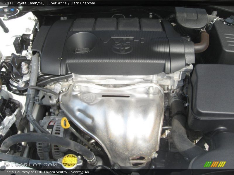 Super White / Dark Charcoal 2011 Toyota Camry SE