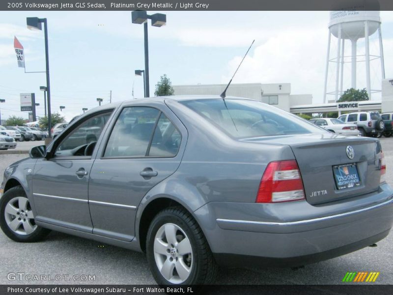 Platinum Grey Metallic / Light Grey 2005 Volkswagen Jetta GLS Sedan
