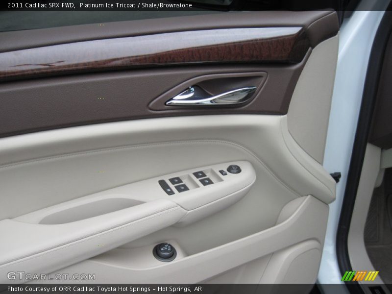 Platinum Ice Tricoat / Shale/Brownstone 2011 Cadillac SRX FWD
