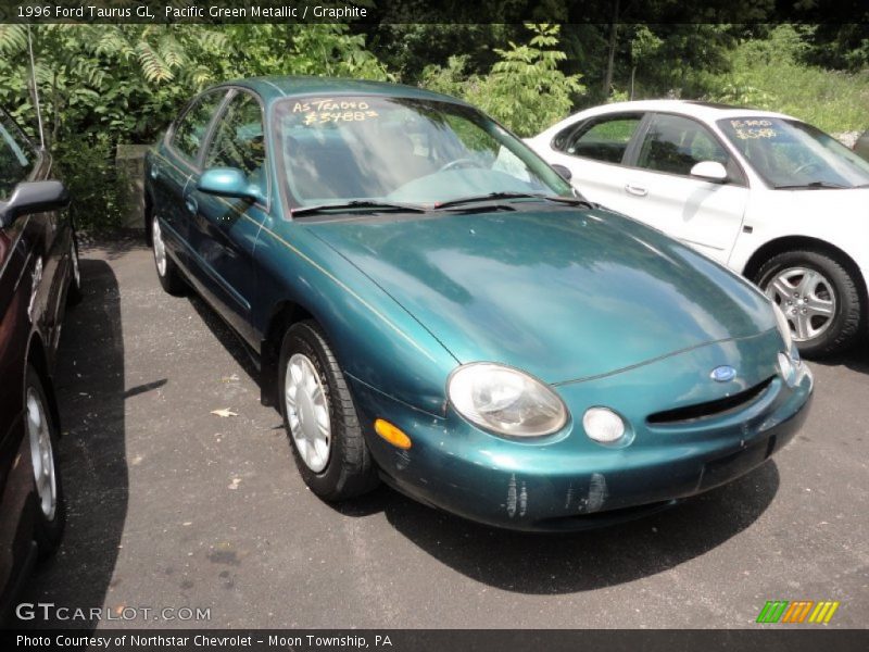 Pacific Green Metallic / Graphite 1996 Ford Taurus GL