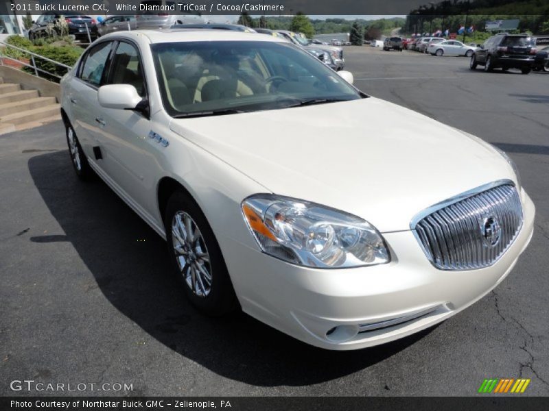 Front 3/4 View of 2011 Lucerne CXL