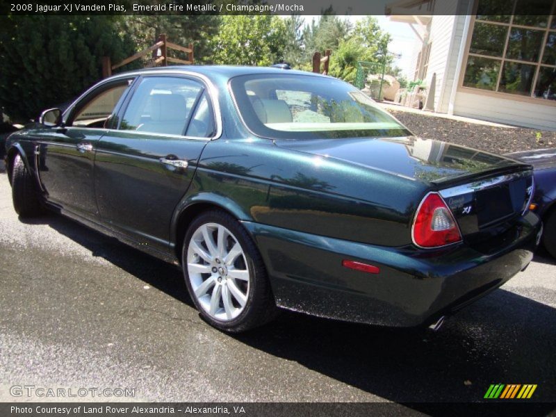 Emerald Fire Metallic / Champagne/Mocha 2008 Jaguar XJ Vanden Plas