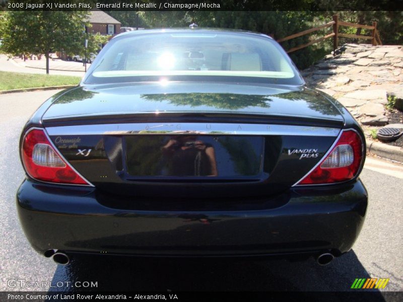 Emerald Fire Metallic / Champagne/Mocha 2008 Jaguar XJ Vanden Plas