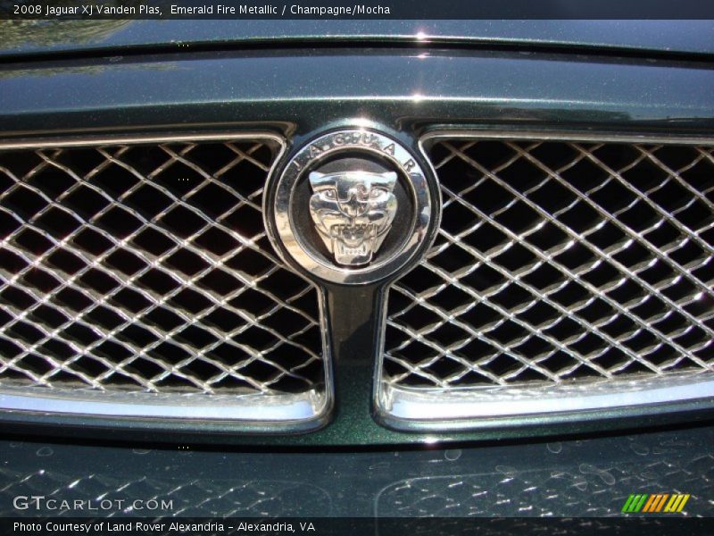 Emerald Fire Metallic / Champagne/Mocha 2008 Jaguar XJ Vanden Plas