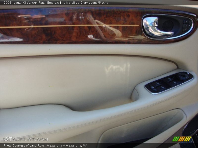 Emerald Fire Metallic / Champagne/Mocha 2008 Jaguar XJ Vanden Plas