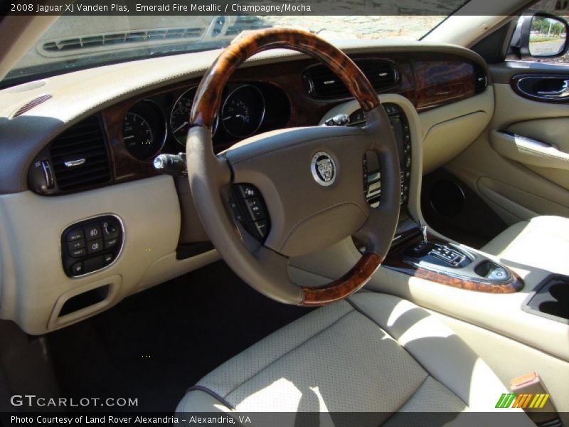 Emerald Fire Metallic / Champagne/Mocha 2008 Jaguar XJ Vanden Plas