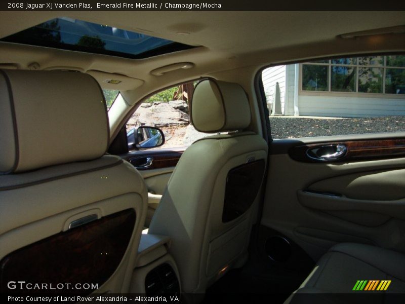 Emerald Fire Metallic / Champagne/Mocha 2008 Jaguar XJ Vanden Plas