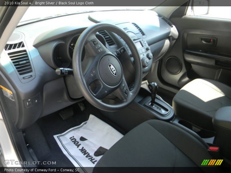 Bright Silver / Black Soul Logo Cloth 2010 Kia Soul +